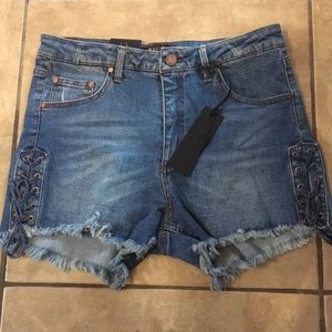 Black Label Lace Up Mid Rise Shorts